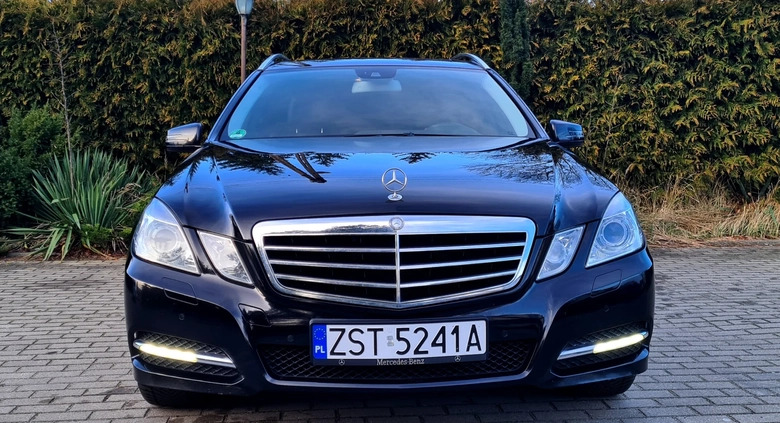 Mercedes-Benz Klasa E cena 45900 przebieg: 197000, rok produkcji 2010 z Andrychów małe 436